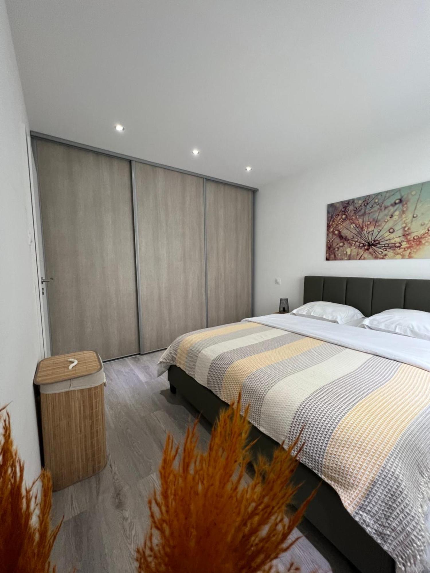 Superbe Appartement Lumineux Avec Parking Gratuit Wintzenheim Exterior photo